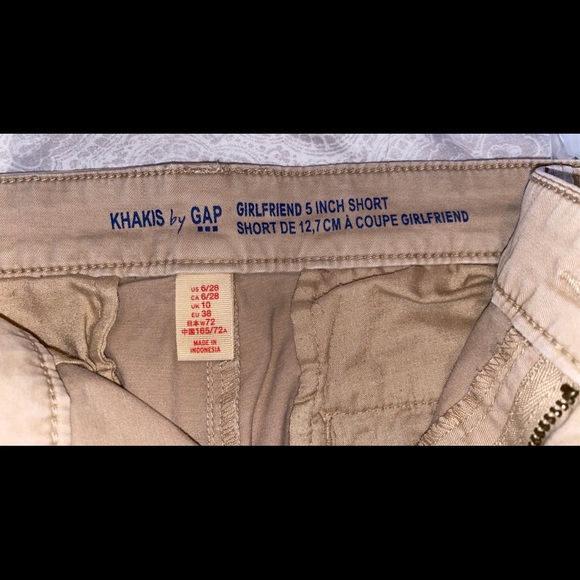 GAP Girlfriend 5in Shorts - Picture 3 of 3